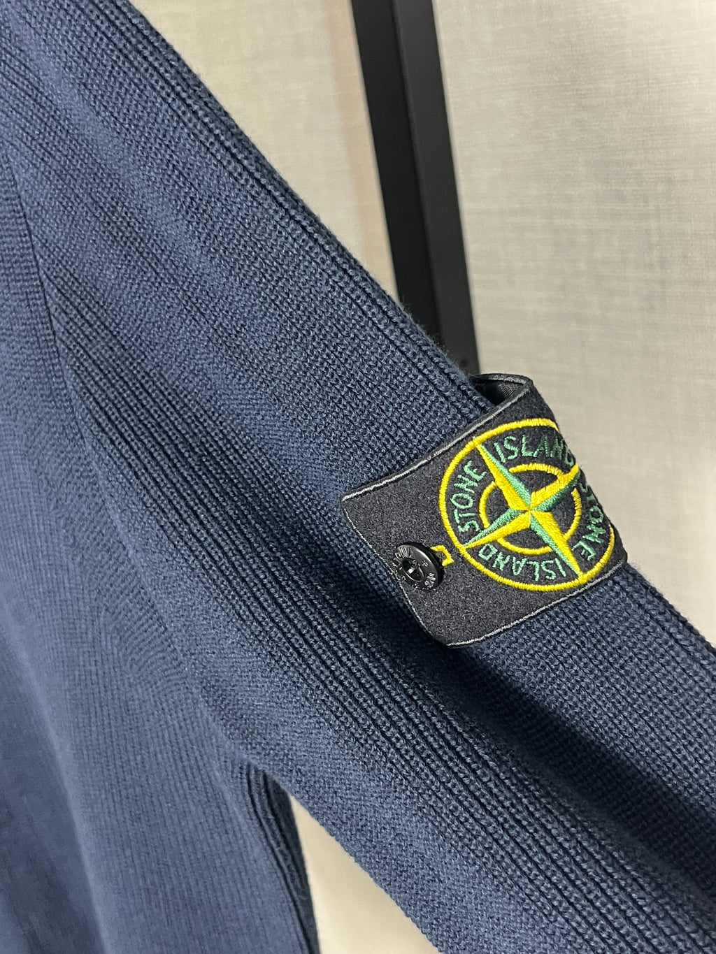 MAGLIONE LIGHT RWS GEELONG WOOL