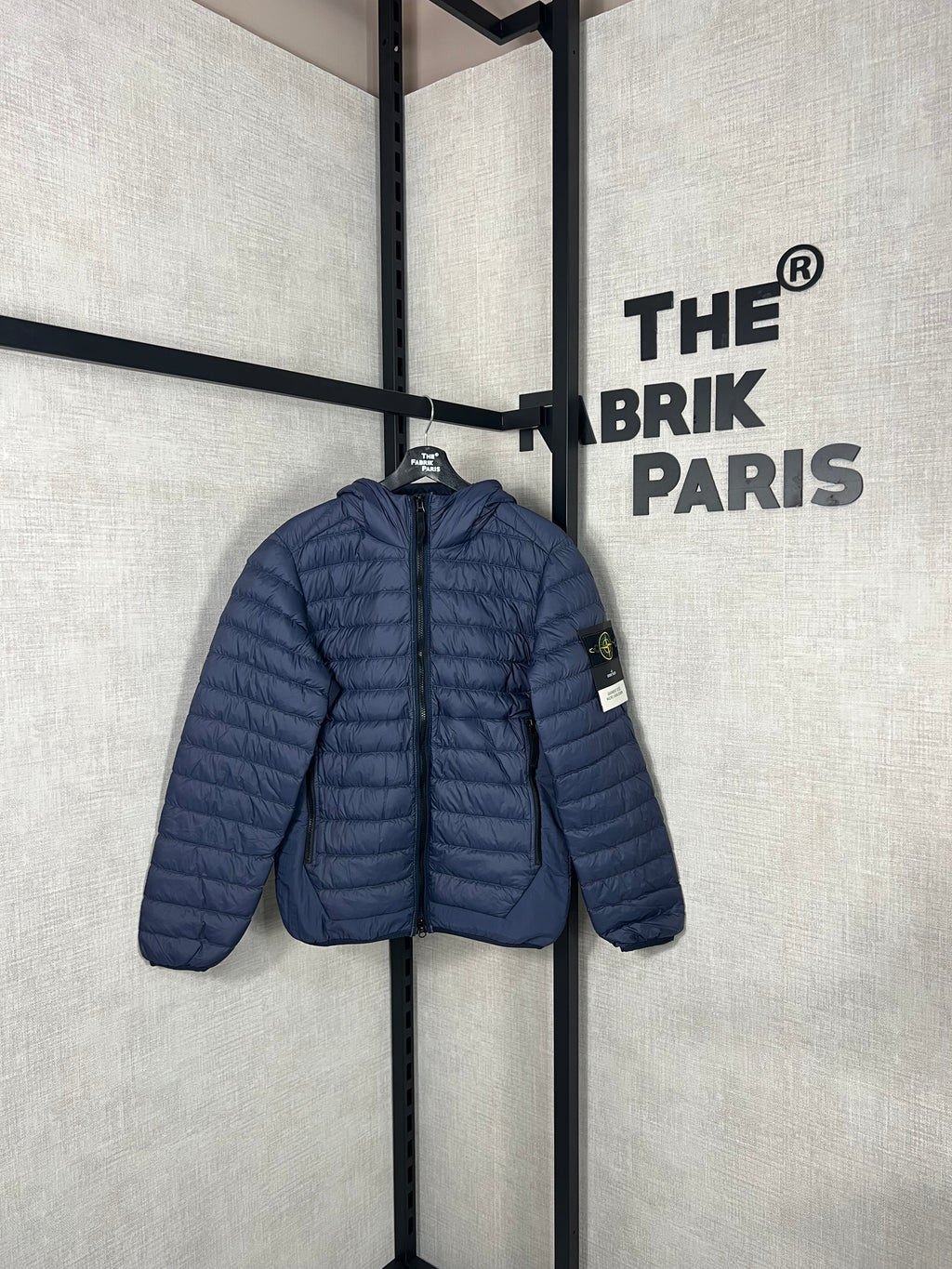 JACKET GARMENT DYED
MICRO YARN DOWN